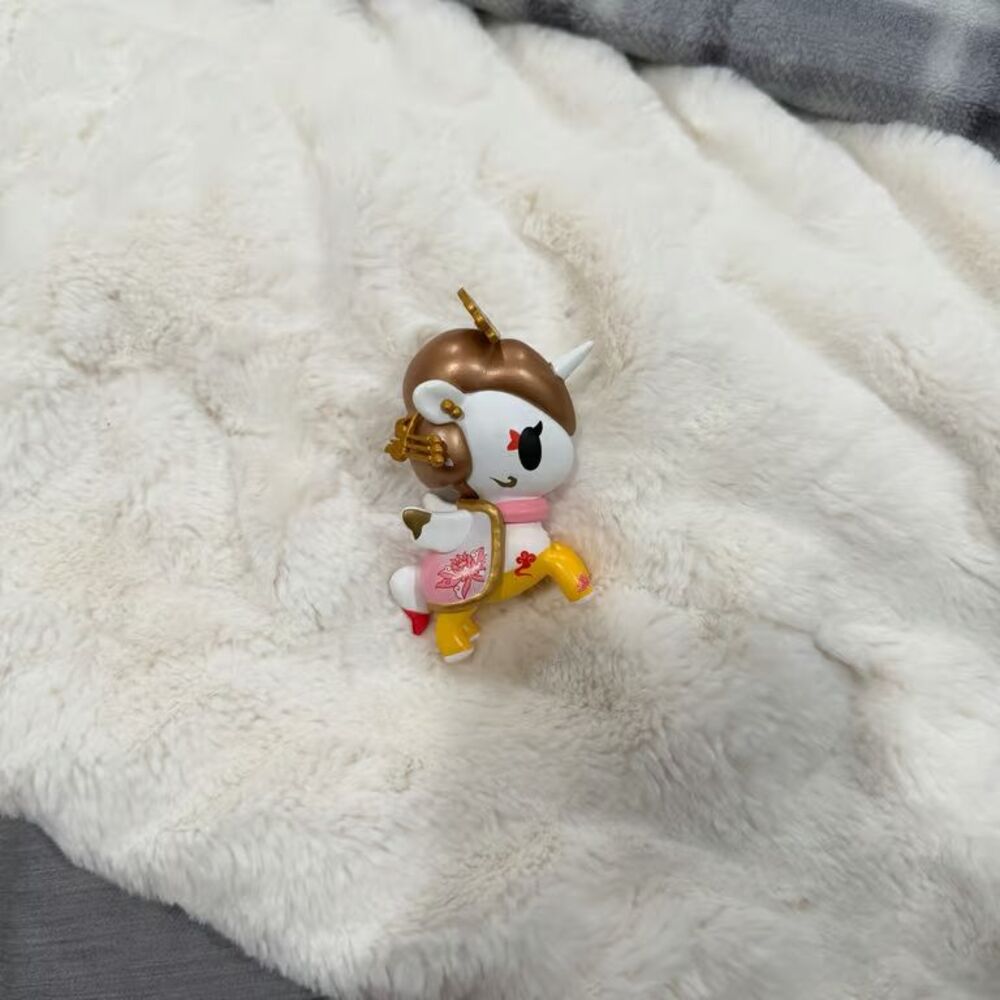 tokidoki han and tang dynasties unicorno “wu zhaokong” vinyl figure